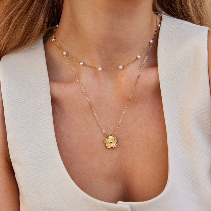 Pearl Necklace | Gold