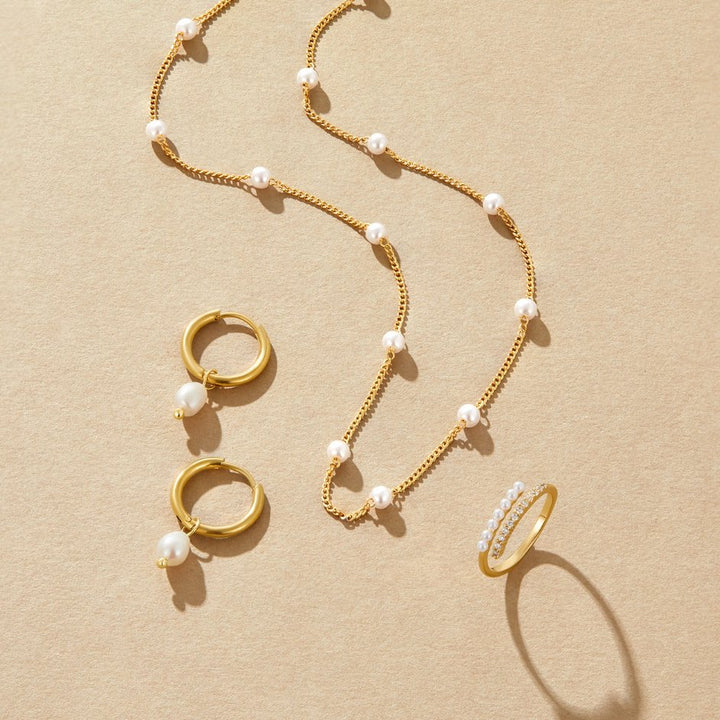 Pearl Necklace | Gold